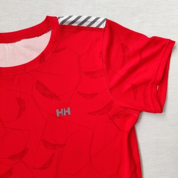HELLY Hansen red t-shirt with leaf prints size Small - Picture 3 of 9